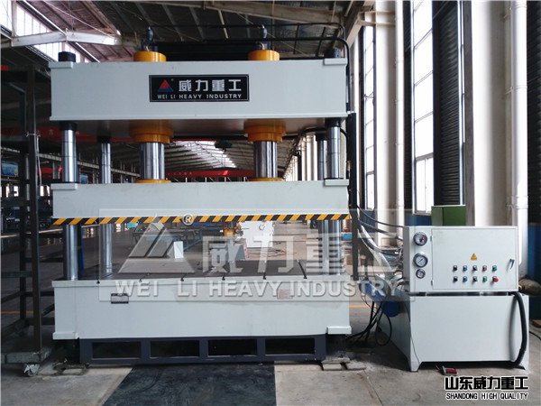 四柱液压机安装调试