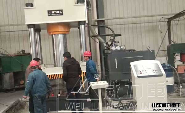 630吨耐火材料成型液压机